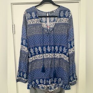 Earthbound Trading Co. Blue and White Patterned Blouse